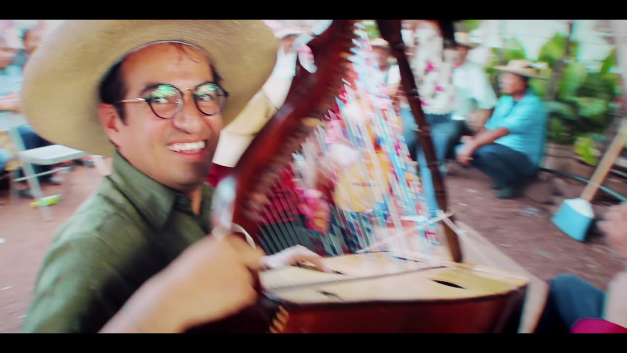 La malagueña curreña (en el Ahuijote) - Conjunto LINDERO