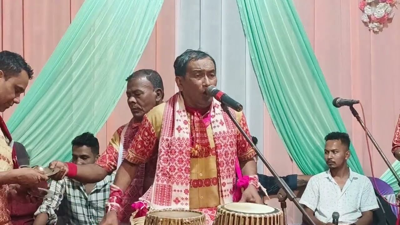 ওজা মহেন্দ্ৰ চুতীয়াৰ‌ ঢোল বাদনৰ নান্দনীক মুহুত্ত 25 April 2025