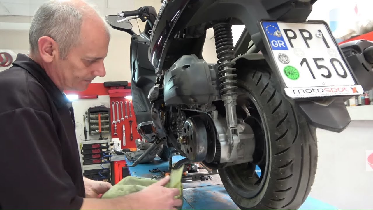 SYM 300cc drive belt replacement (Best video in Greek)