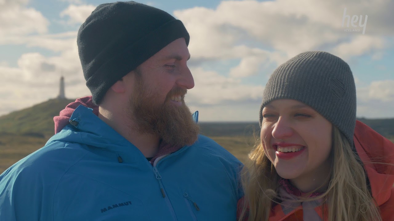 Travel comfortably with Driver Guide | Hey Iceland