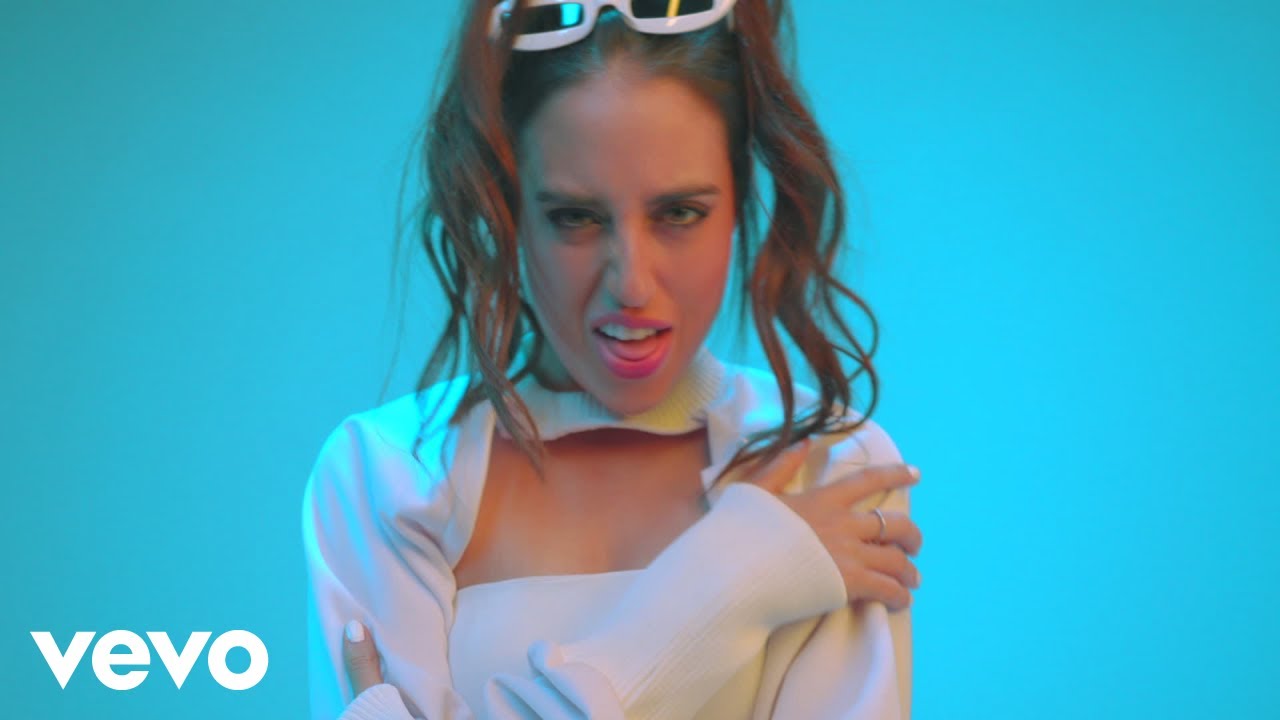 Nicole Favre - Express (Performance Video)