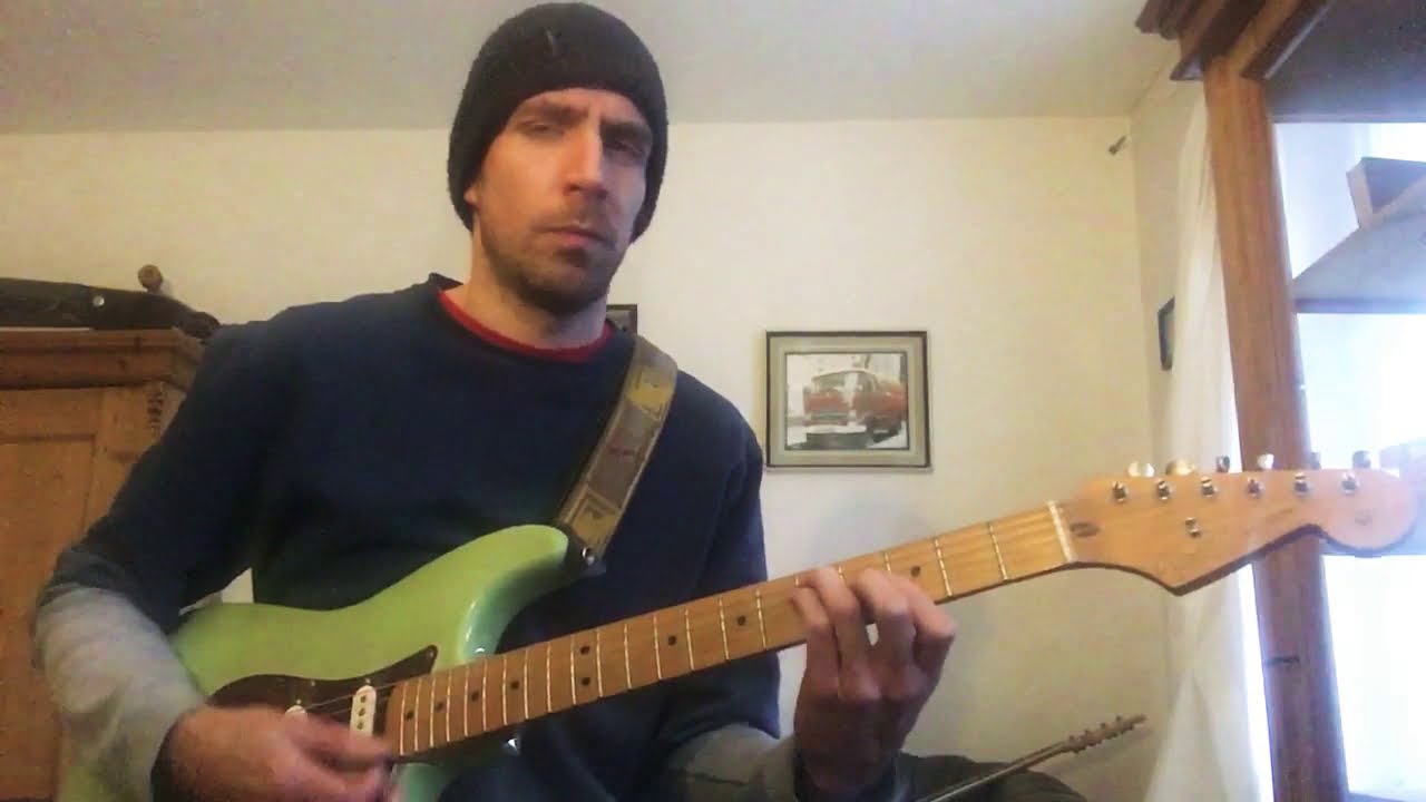 Skanking tutorial: how to play proper skanks and reggae rhythm guitar! (And why)!