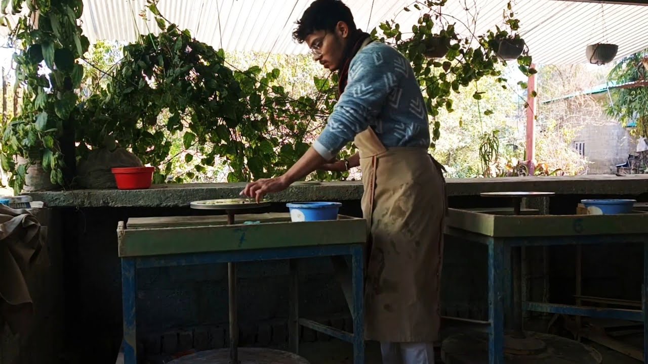 “First Time Pottery… Itna Satisfying hoga socha nhi tha 😍