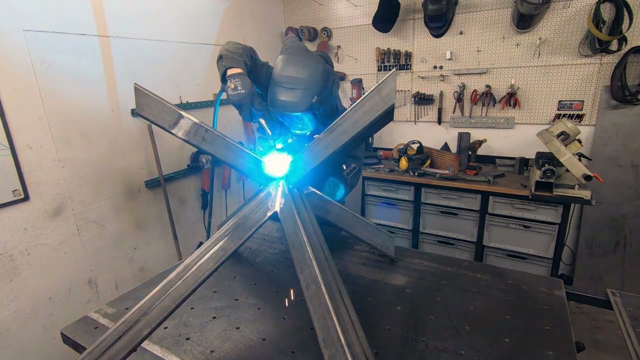 Building a 13.000€ table