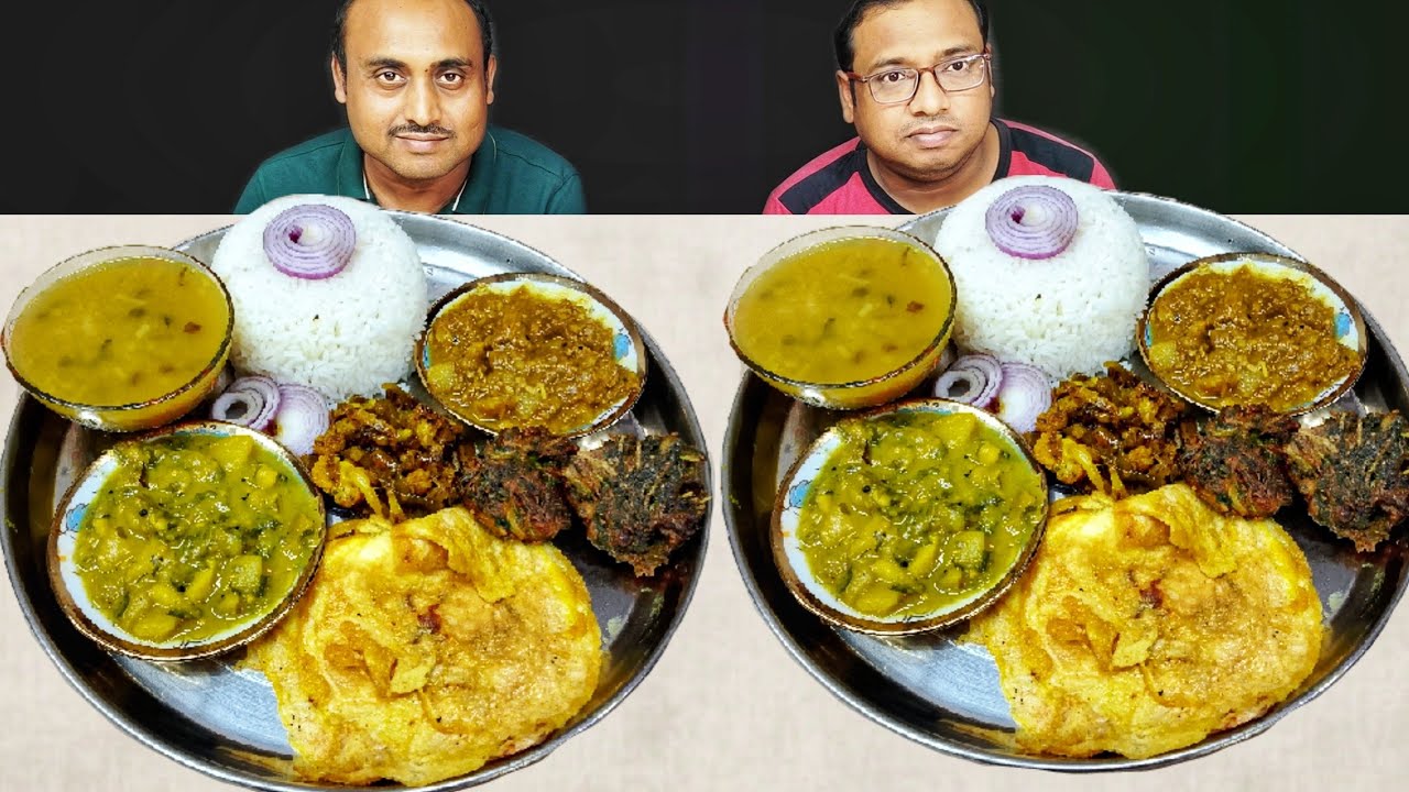 BENGALI FOOD MOCHAR GHANTO EGG OMELETTE DAL BHAT EATING CHALLENGE // food family & more 
