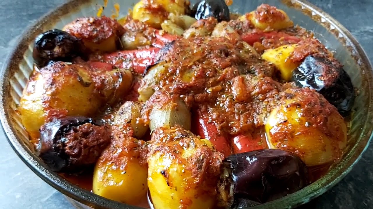 #محشي الباذنجان# والخضر(#خضرة معمرة بالكفتة والروز#) كتجي لذيذة بزاف 😋(gefüllte Gemüse
