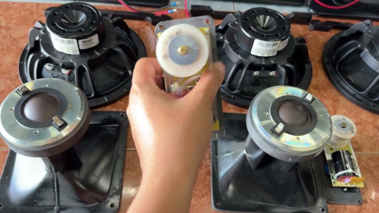 Nexo ps10r2 date 2014 zin đẹp về được 2 cặp giá 45tr / 1 cặp ae mua lh 0913173147
