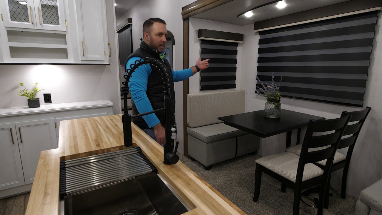 Explore the NEW 2021 Crusader 382MBH