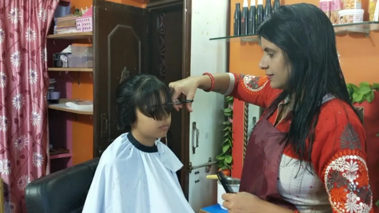 My Baby sadhna haircut . 💇💇 Indian vlogger saroj thalor.💇