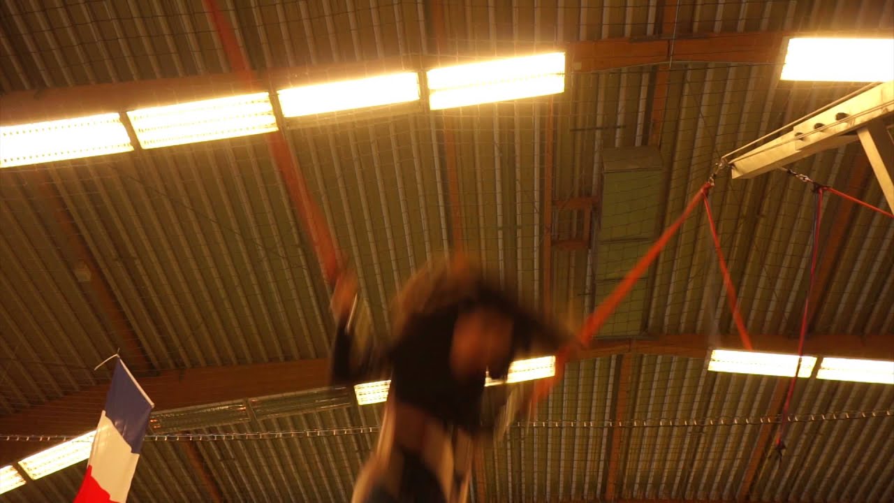 Bungee Tramplin Center Park