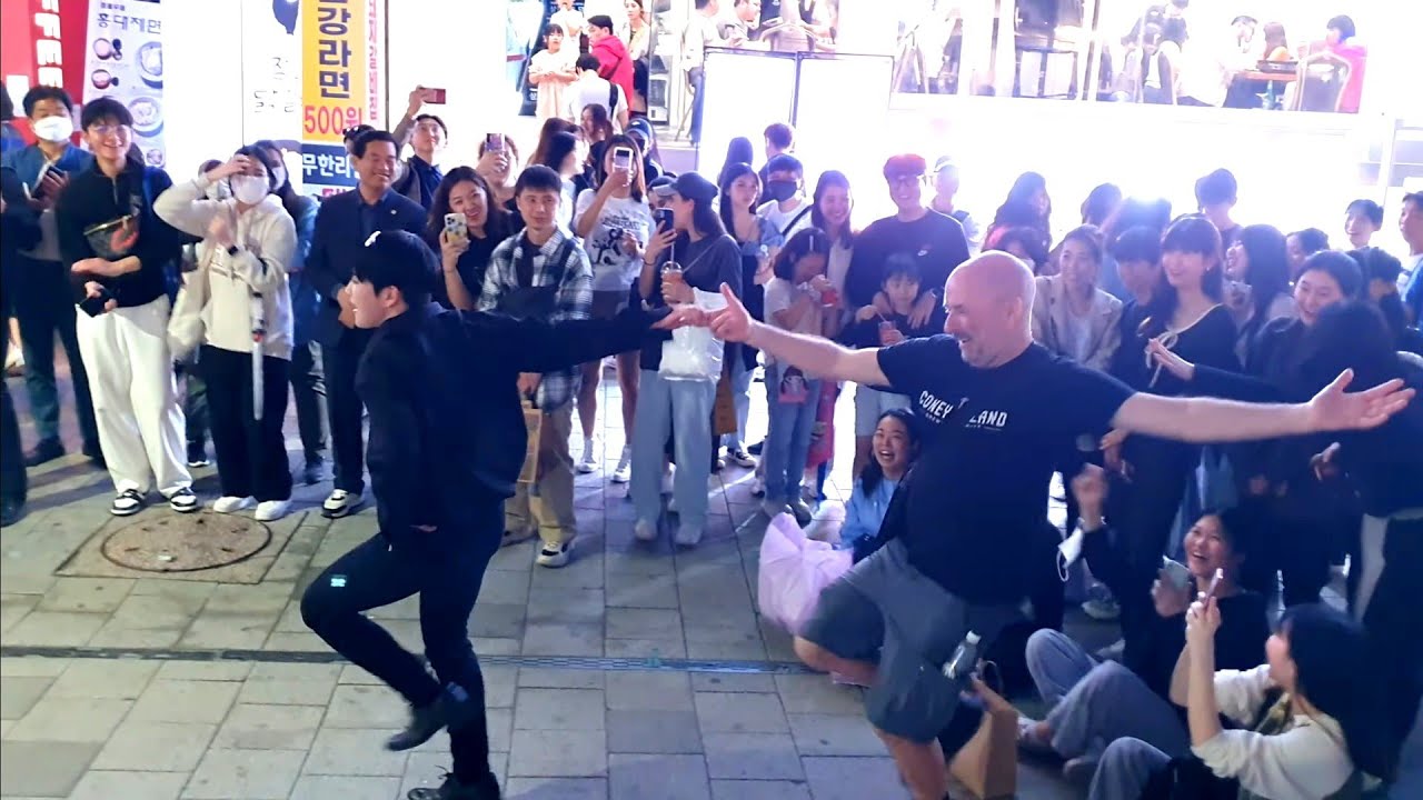 [STREET ARTIST] YU KAGAWA & HYOJIN. INTERACTIVE HONGDAE BUSKING (MY HOUSE). 230504.