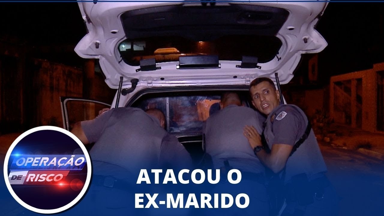Mulher bêbada morde e chuta policiais ao tentar resistir a prisão