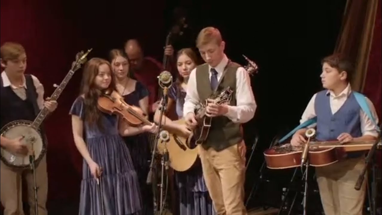 Slemish Mountain - Cotton Pickin Kids | WoodSongs Kids