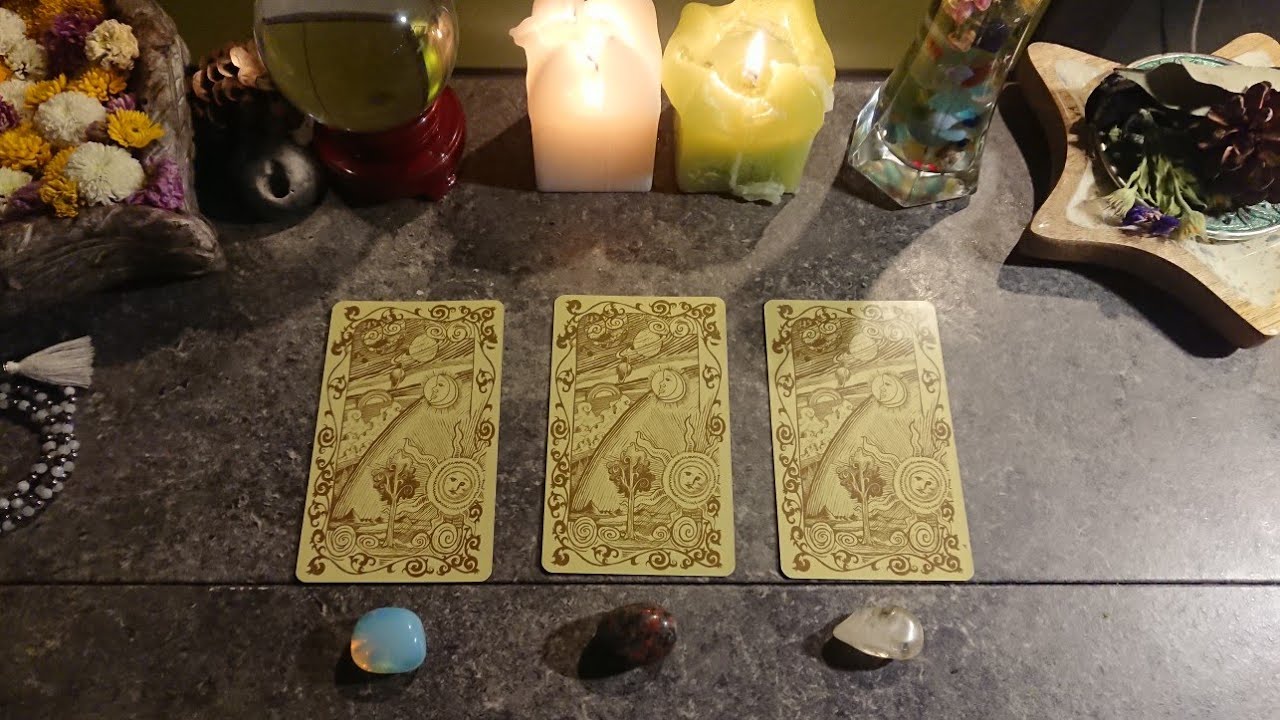 Tko misli na vas i zašto? ❤️ intuitivno tarot čitanje 🤗🥰 odaberite skupinu 💖