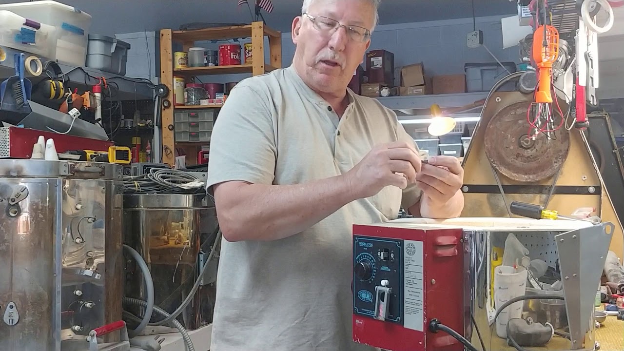 Cone supports and kiln sitter alignment