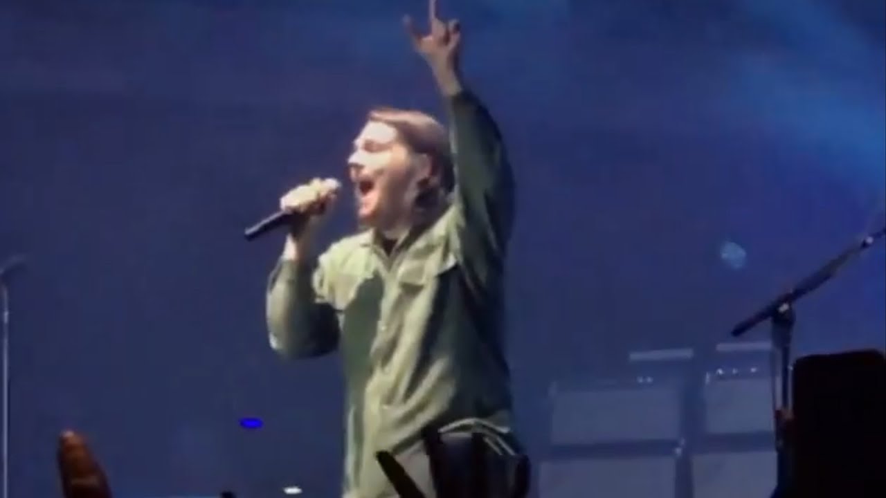 Gerard Way Dedicates My Chemical Romance Reunion Show To Late Manager