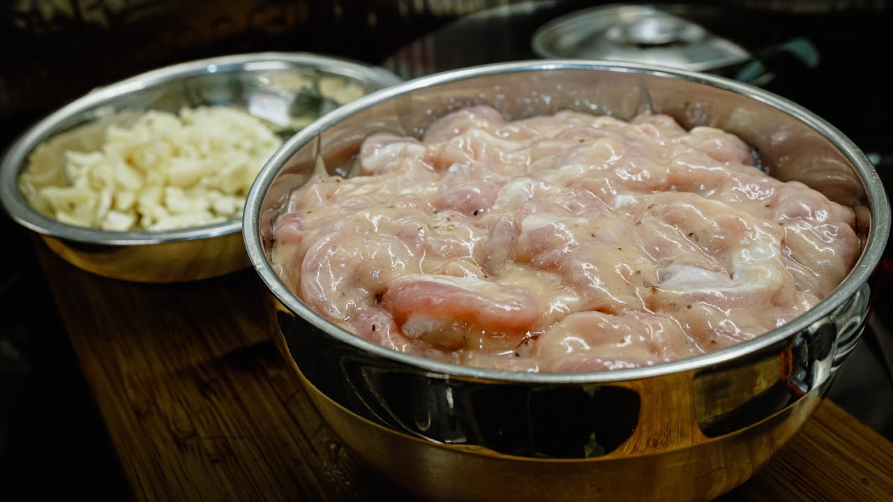 廣東話影片｜醃製嫩滑肉絲｜萬事起頭難，一切從切肉浸洗開始，家廚如何利用傳統粵菜技法，一片看清｜這過程做得好，你的食物製作已經成功了超過一半！
