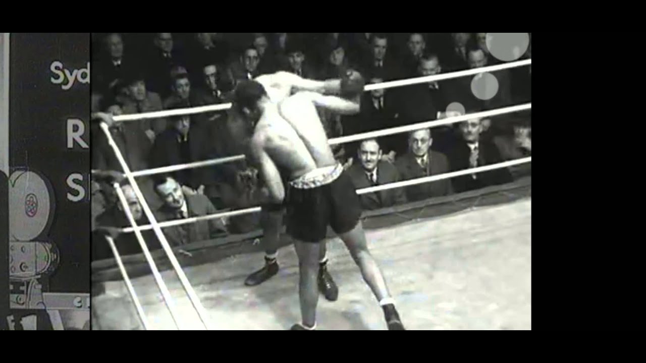 Archie Moore vs Ron Richards (rematch) - July 11, 1940 - (short clip with no audio)