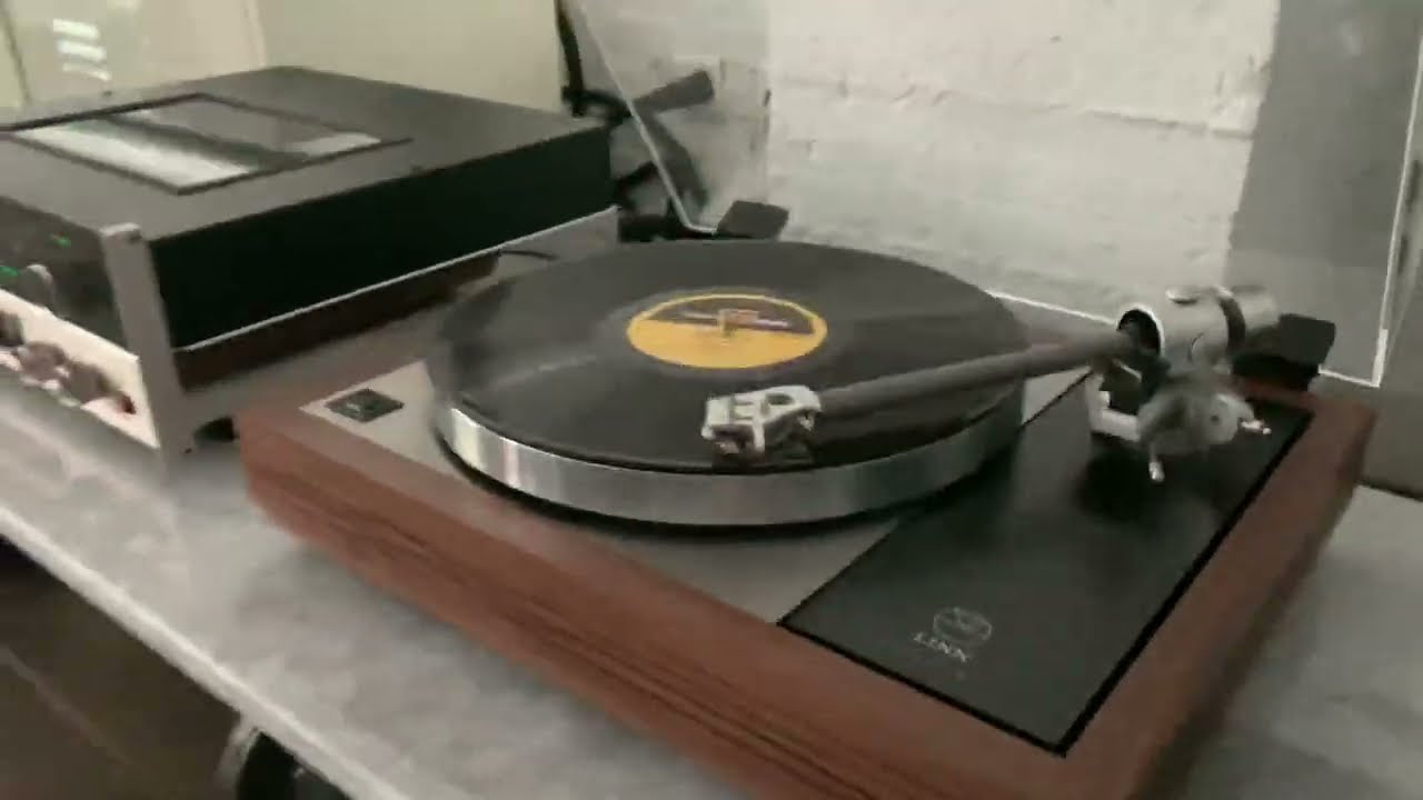 Linn LP12 “Super Selekt + Audio Origami PU7 Ti” + MC275 MK6 + C22 MK5 + JBL L100 Classic + PR99MK3