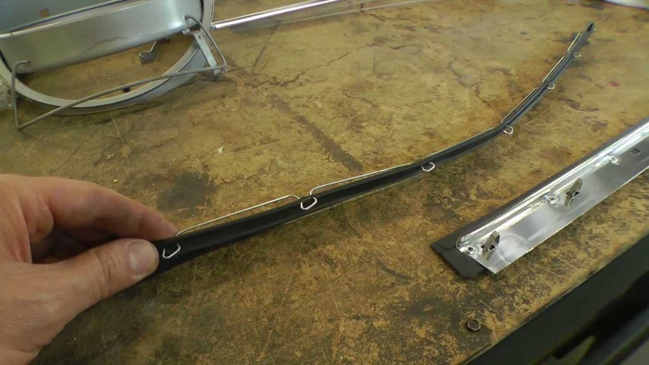 Classic VW BuGs How to Easily Install Inner Beetle Scraper Clips Tip