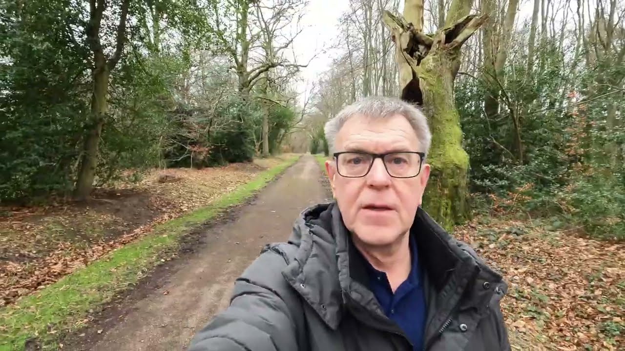 WALK IN SWINLEY PARK, BRACKNELL(#69)