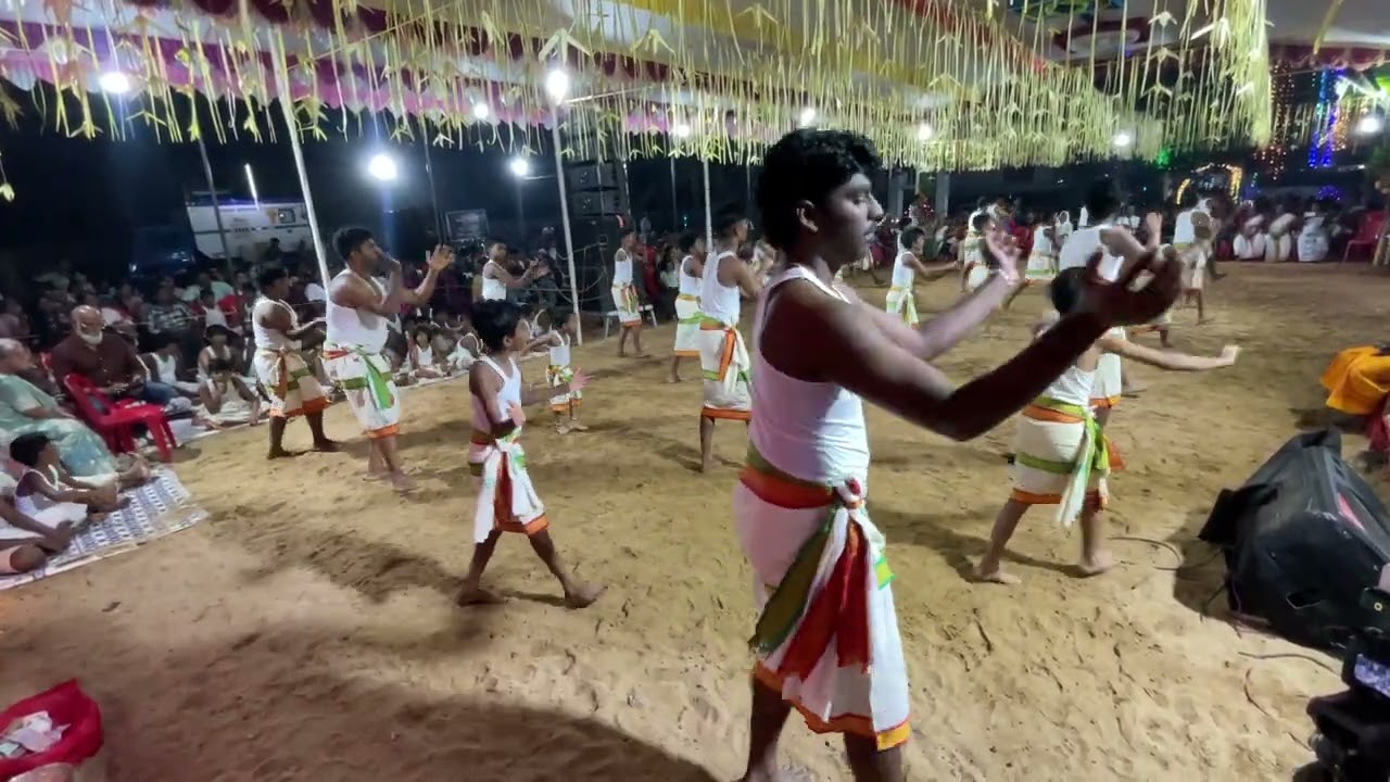 നിലവിളക്കും നിറപറയും വെച്ചു കൈതൊഴാം.  കുത്തിയോട്ട വഴിപാടിൽ നിന്നും 💕💕