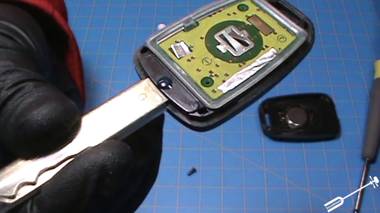 3v CR1620 Battery replacement of a 2014 Honda CRV Car Key
