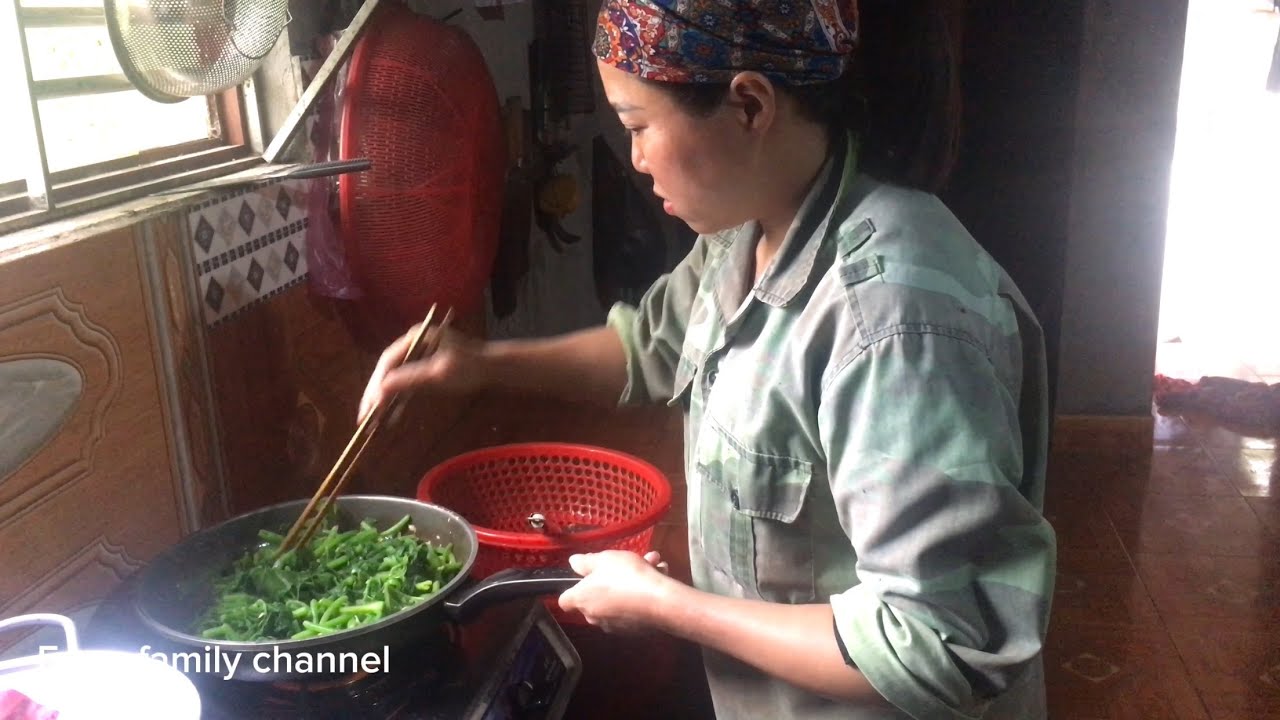 Former cop visits the workplace of homeless boy and girl who became engineer ep168 |Farm family