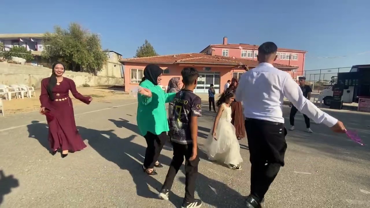 İzolu Emrah ve ekibi. Bakırca . Köyü. Vakasın düğünü. 
