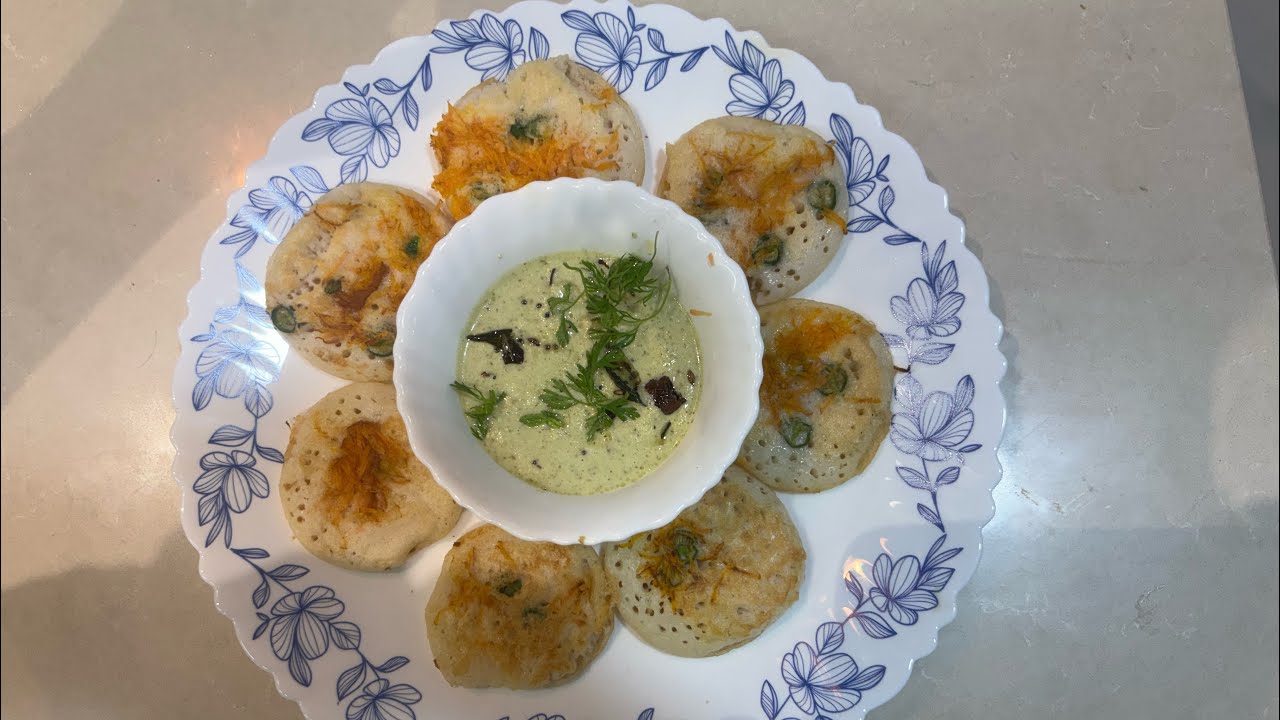 Mini uttapam and coconut Chetani