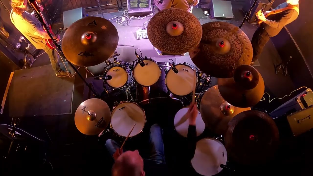 THE MISTAKEN- Cradle to The Grave