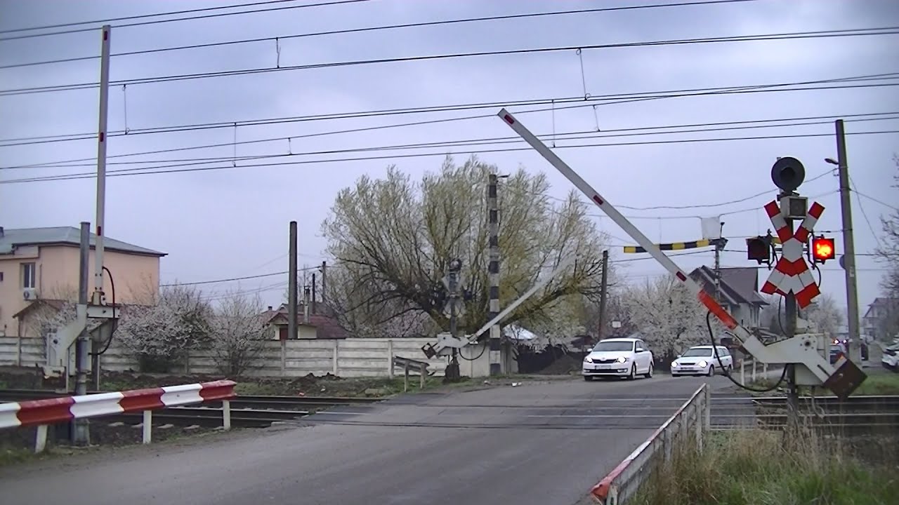 Spoorwegovergang Dragalina (RO) // Railroad crossing // Trecere la nivel