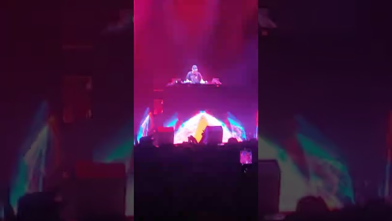 DJ Plan B.  XV Aniversario Los Chikos del Maiz. Wizink Center 2022
