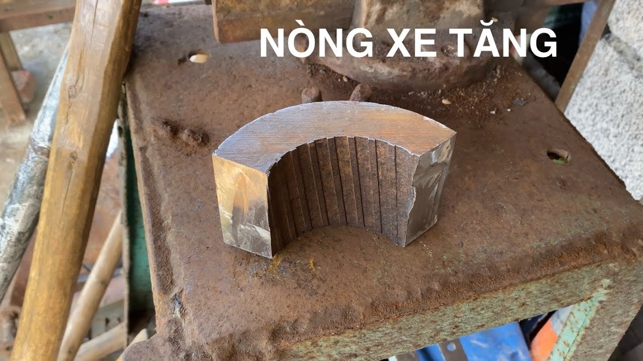 Rèn dao từ thép NÒNG XE TĂNG của LIÊN BANG NGA, dao thái không rỉ từ thép XU PÁP Ô TÔ