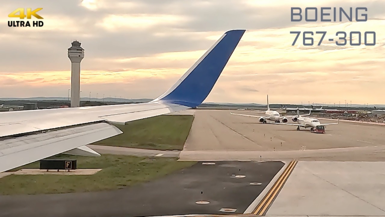 Flying out of Washington Dulles runway 1R | Great views | UA946 767-300