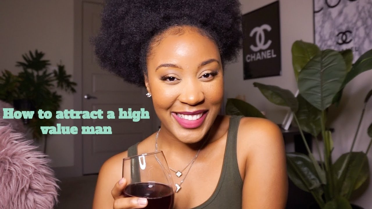 WHY WAS LAURA FROM '365 DAYS' SO DESIRABLE TO HIGH VALUE/MILLIONAIRE MAN: ART OF FEMININITY!