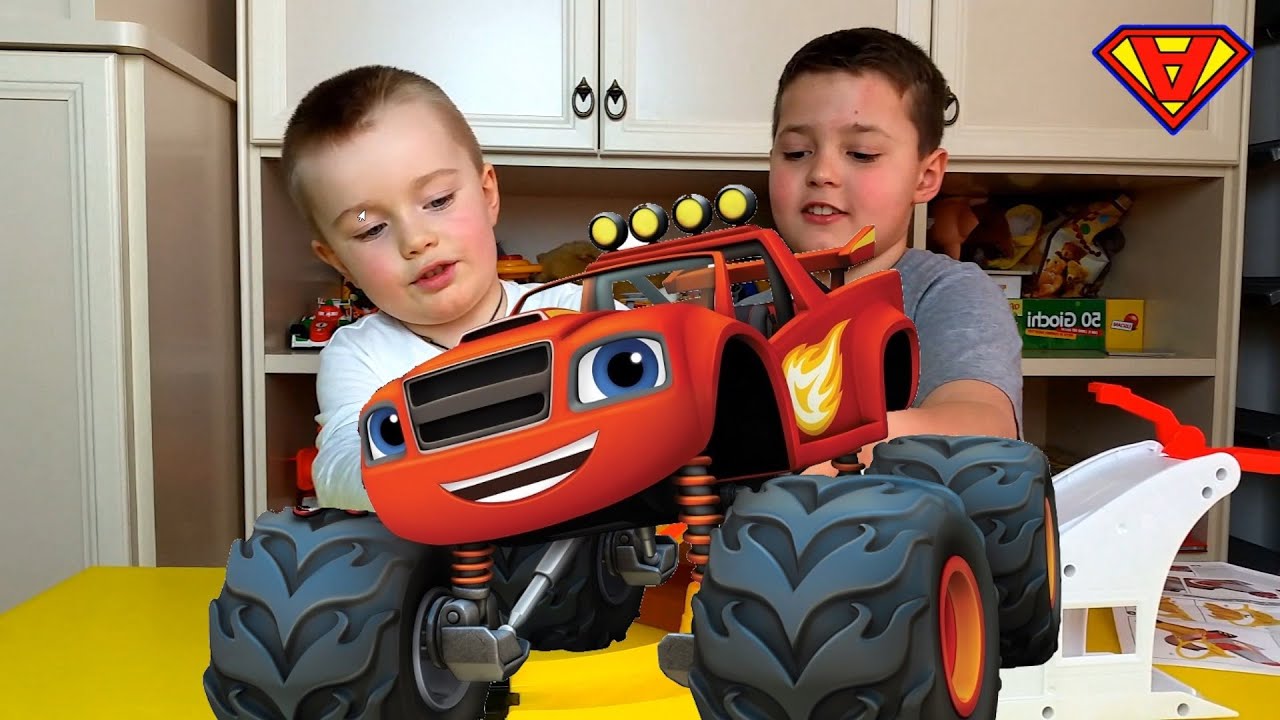 Blaze e le mega macchine episodi italiano, Victor e Alex apertura giocattolo BLAZE Magic Toys Center