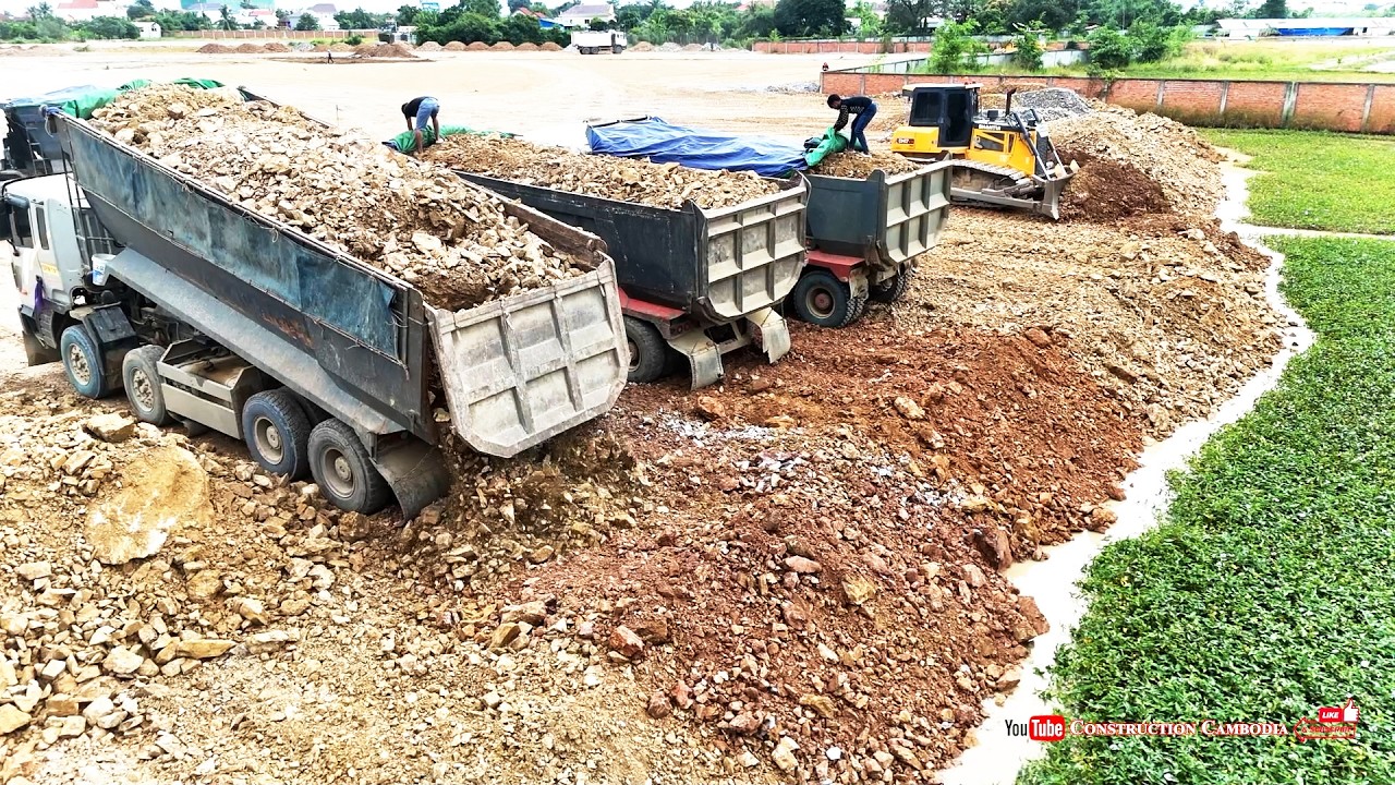 Insane Speed! Skilled Shantui Dozer Crushes Soil Waterlogged Lowlands, Dump Truck Deliver Non-Stop