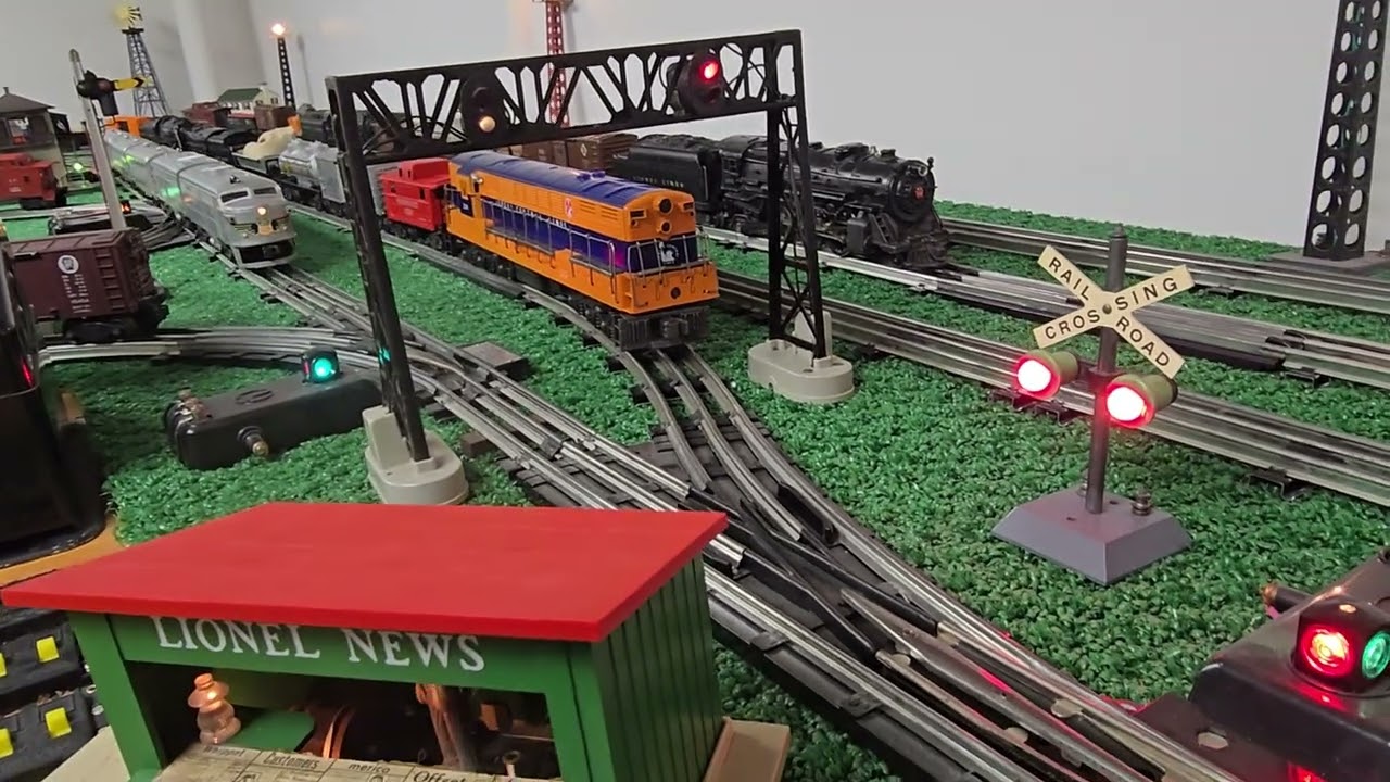 Two minutes of running classic Lionel postwar trains! #lionel #trains #modeltrains #railroad