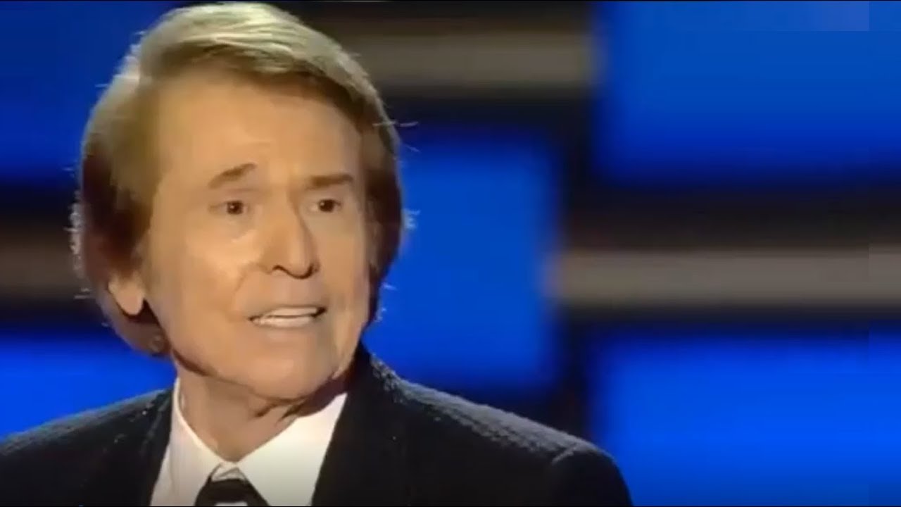 Raphael: El Premio Platino de Honor del Cine Iberoamericano (Mexico). 12/05/2019 viva-raphael.com