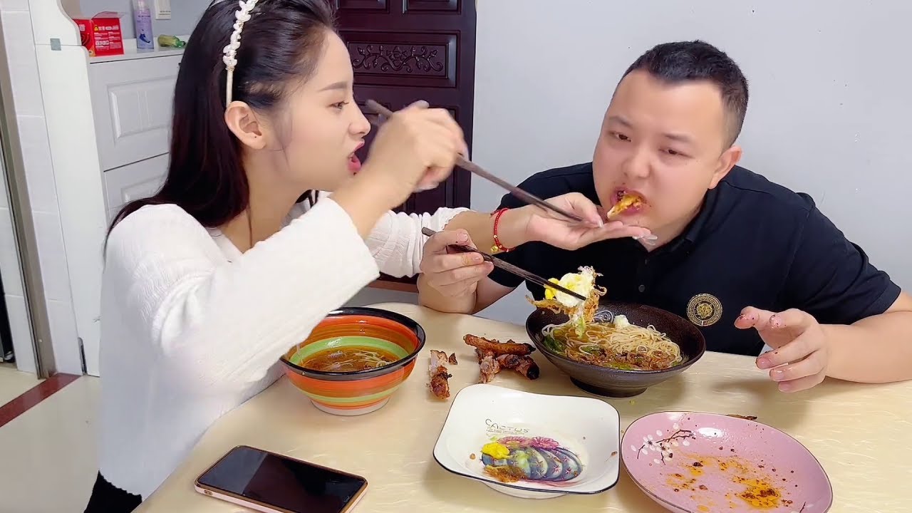 My Stupid Husband Eats Alone Every Day. Today, Let Him Taste The Taste Of Mustard！