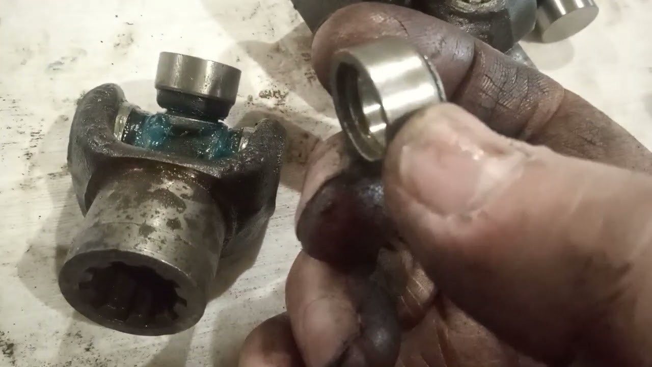 Moto Guzzi Eldorado. Rebuild . U Joint jollity .