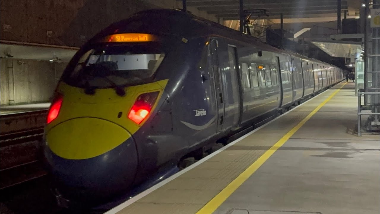 Trains at Stratford International, HS1, 17/12/25