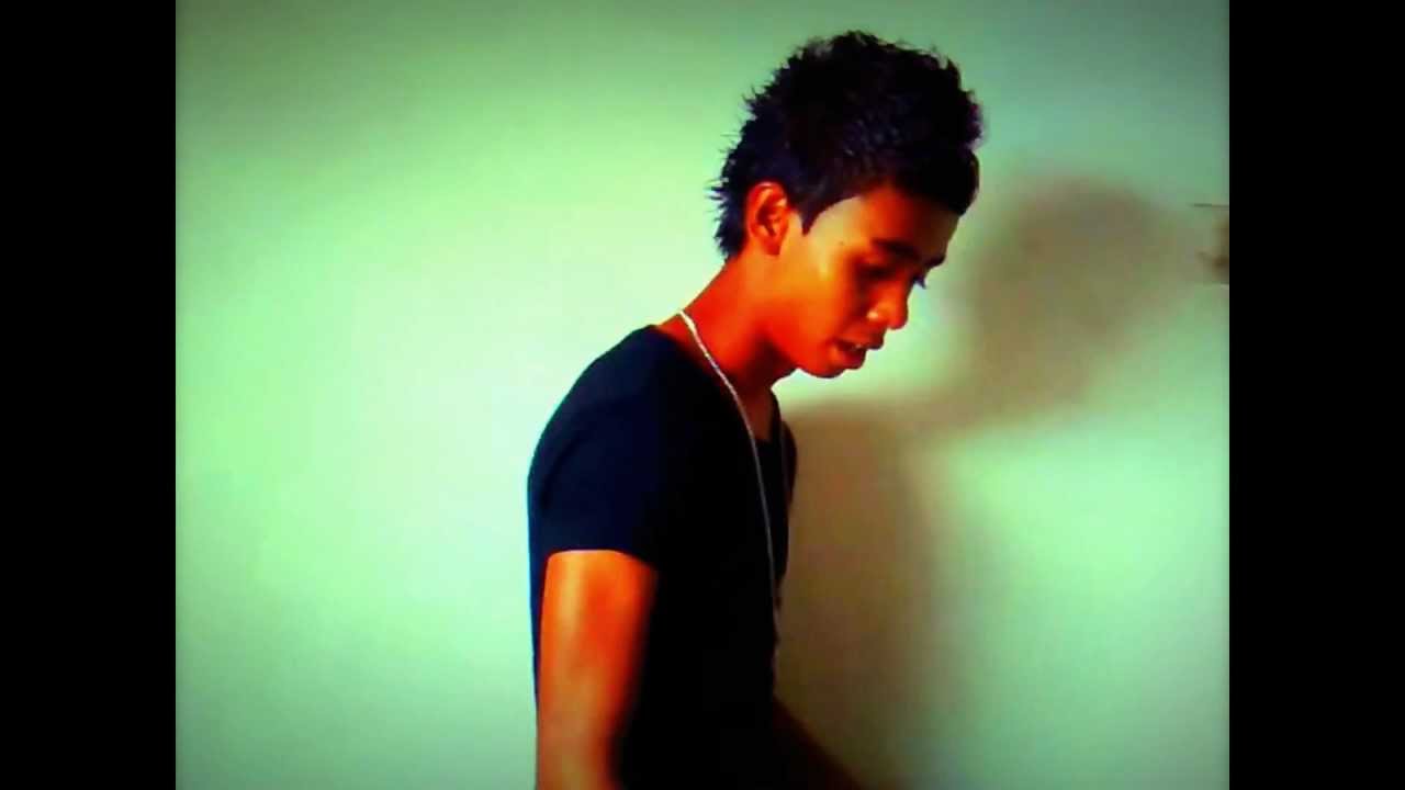 Awesum - Gio feat. FeWiejj Music Video