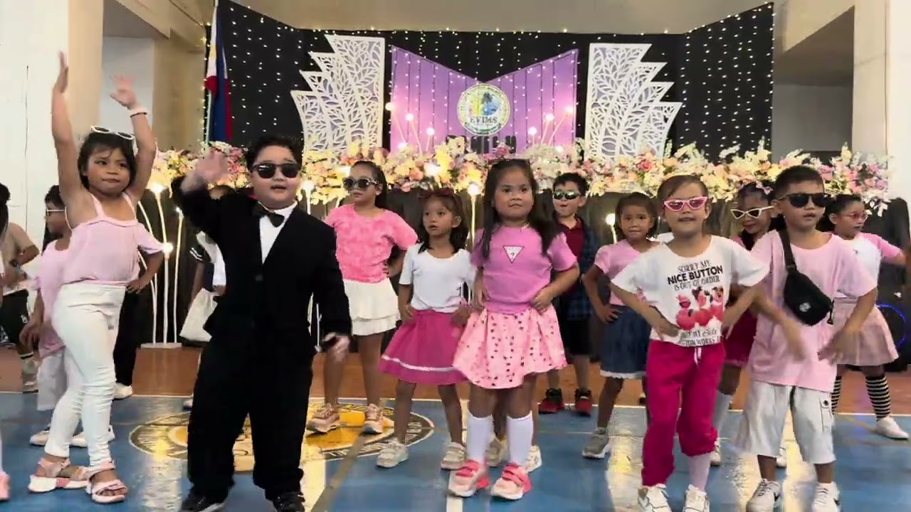 💕Our moves say it all | Family Day