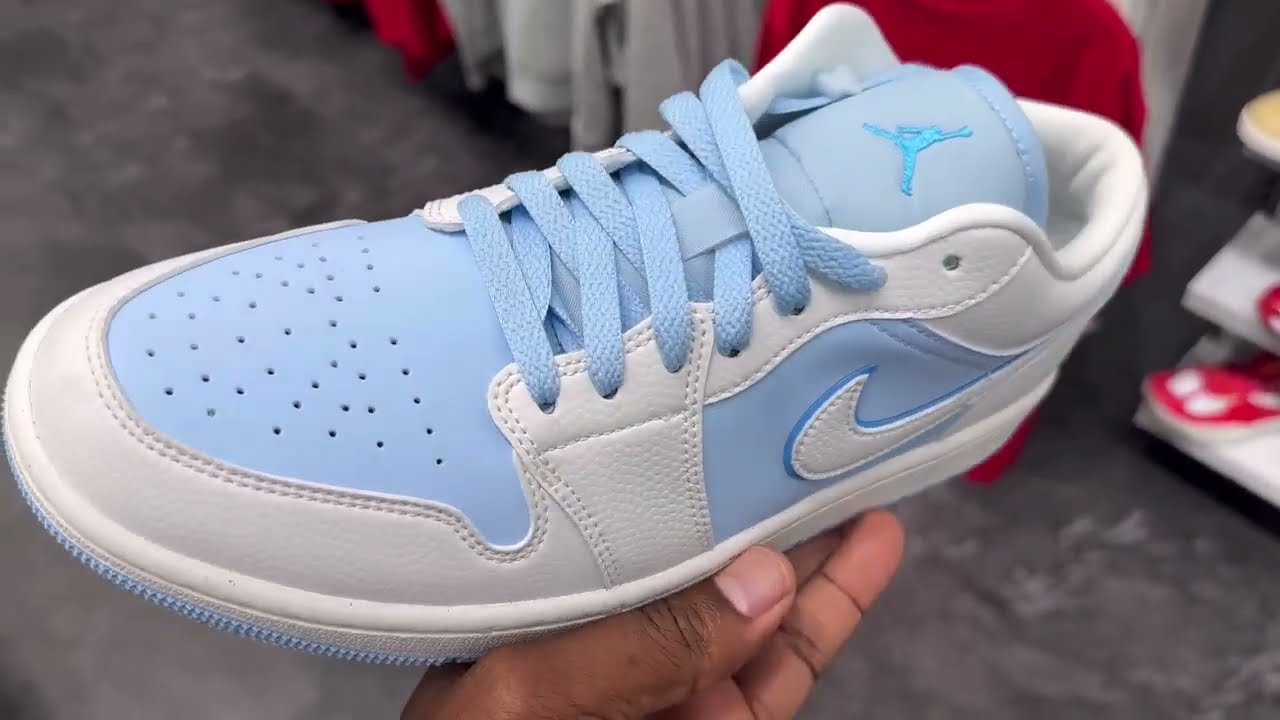 CUSTOMER ASKS ME IF HIBBETT SHOES ARE FAKE ?  🤦🏾&zwj;♂️ STORE VLOG