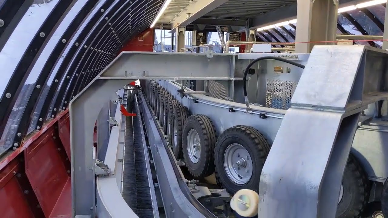 Grips in Station at Full Speed 5m/s Doppelmayr Agamatic 4-CLD
