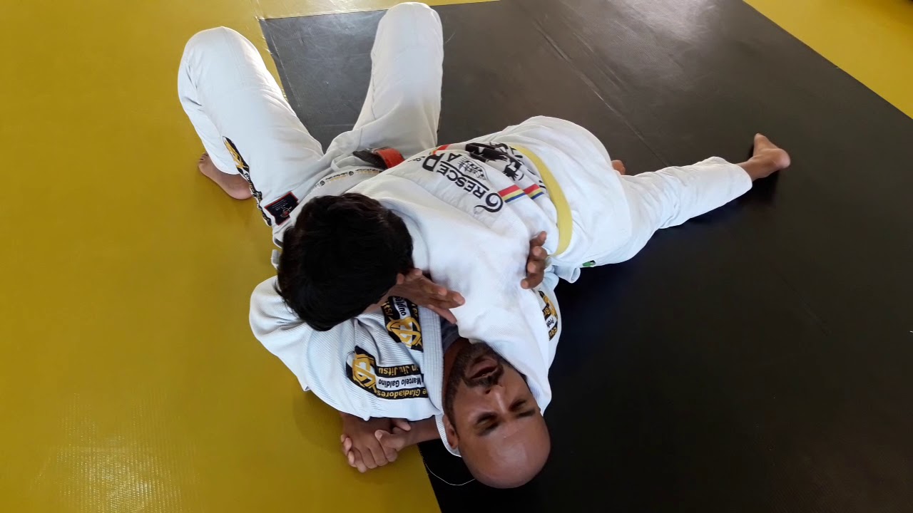 Top finalizações 100 kg por baixo