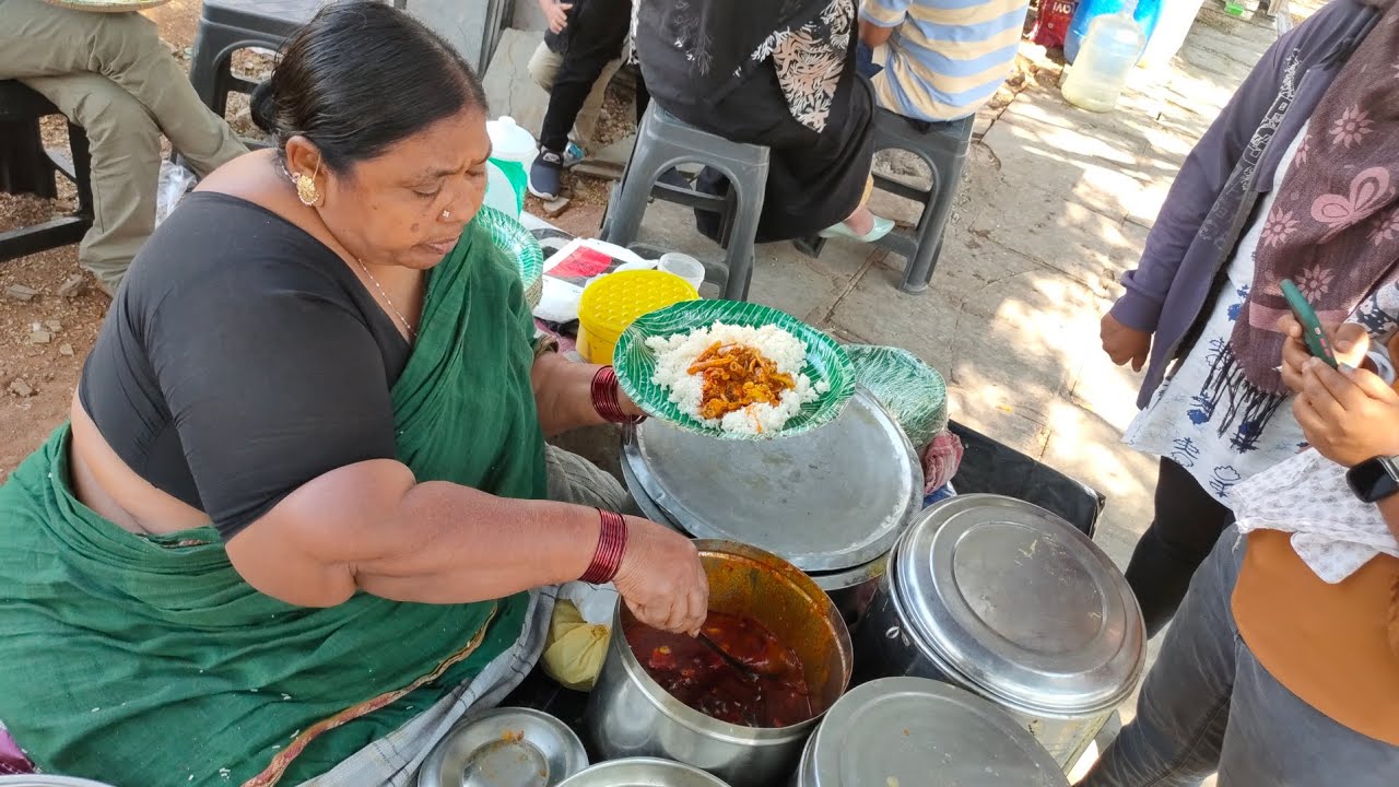 Hyderabad Famous Road Side Unlimited Food Selling | Veg & Non - Veg | Indian Street Food