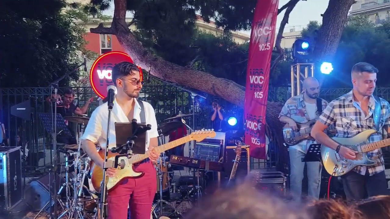 Έ&tau;&sigma;&iota; &epsilon;ί&mu;` &epsilon;&gamma;ώ - Billie Kark + Papaz&oacute; {live cover} [HD]